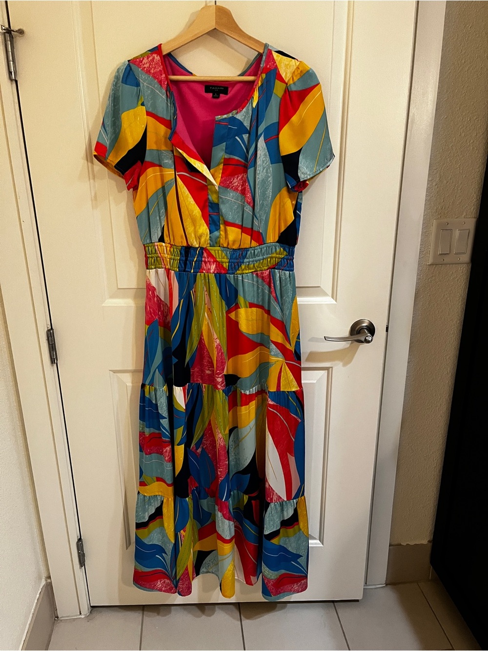 Tahari ASL Multicolor Abstract Print Midi Dress with Bright Accents